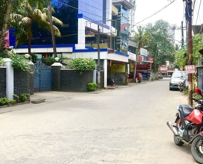 ユースホステル Pleasant Inn