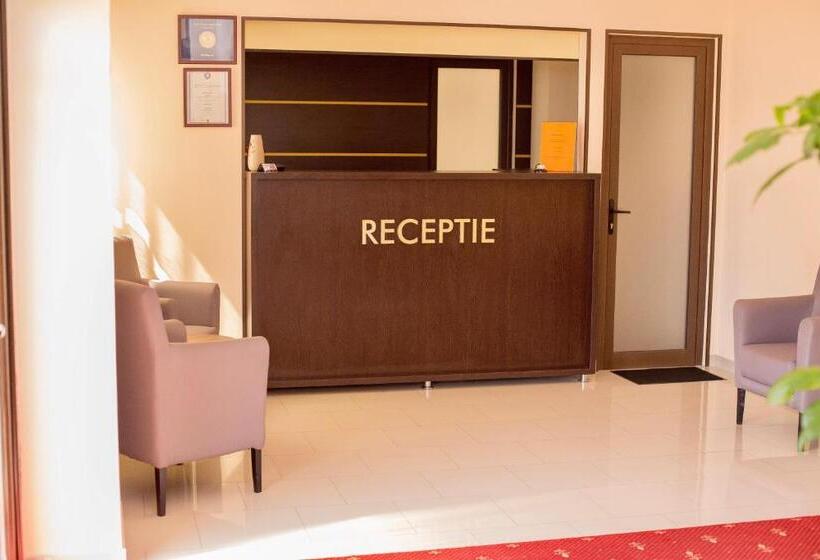 Пансион Complex Azar