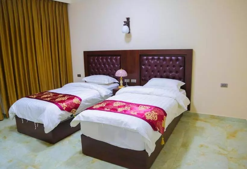 Qaser Al Sultan Hotel Suites