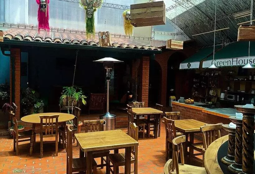 هاستل Greenhouse Bolivia