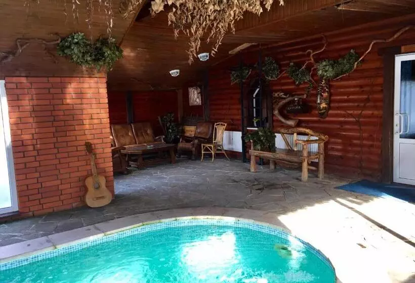 Retkeilymaja Arcadia