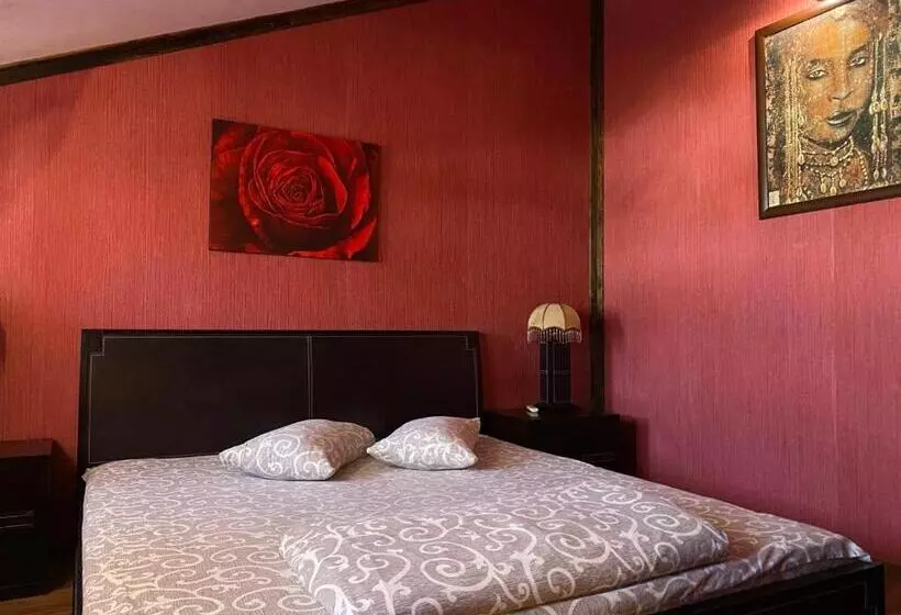 Retkeilymaja Arcadia