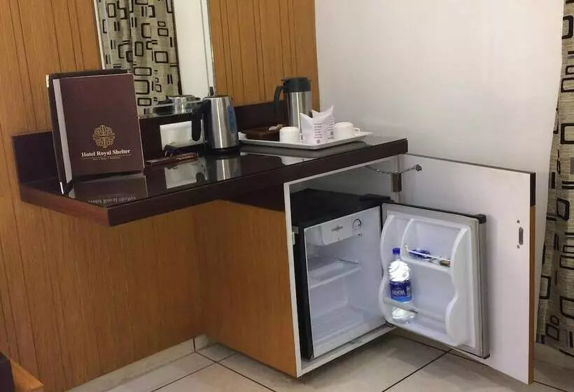 ユースホステル Royal Shelter