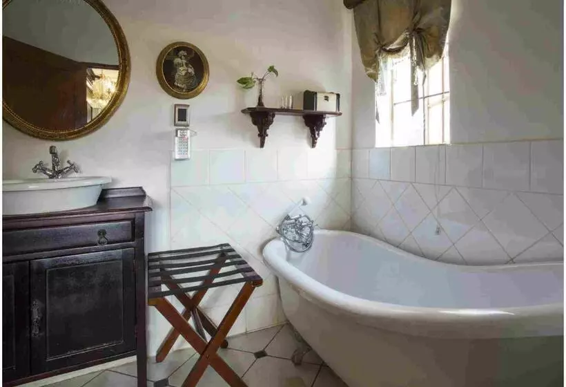 Majatalo De Ark Guest House