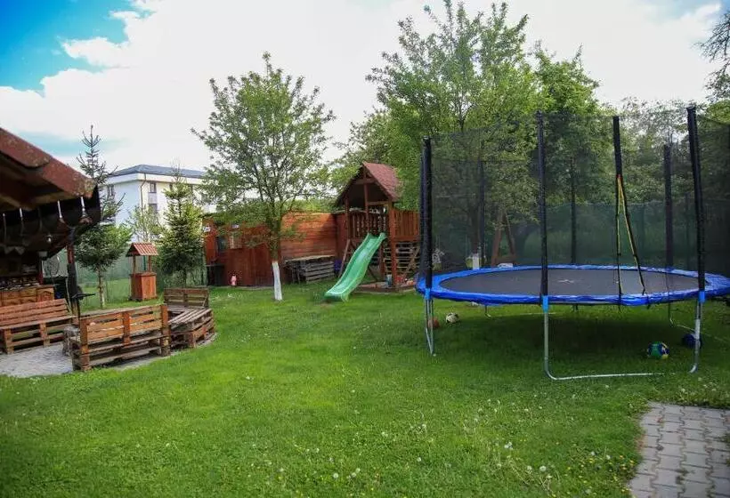 ペンション House Garden