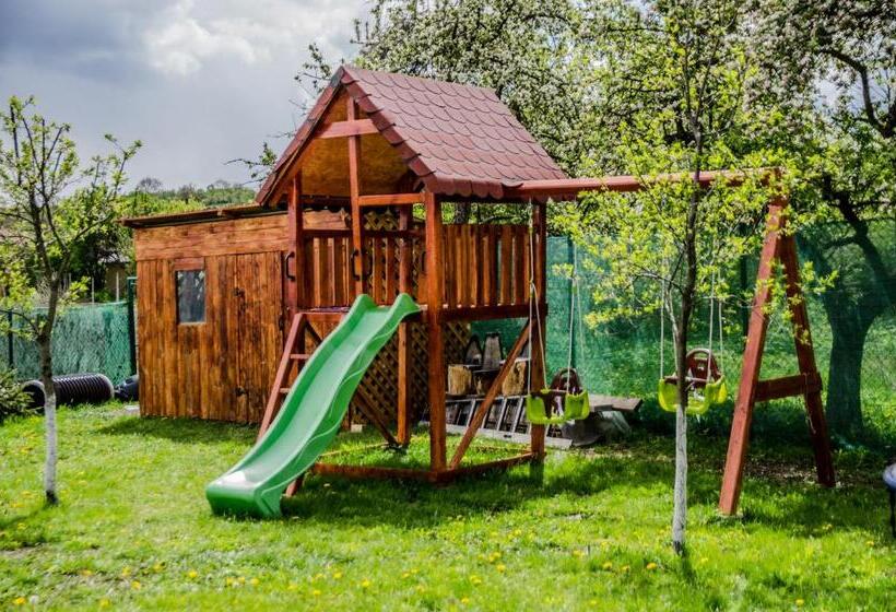 پانسیون House Garden