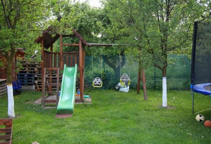 ペンション House Garden
