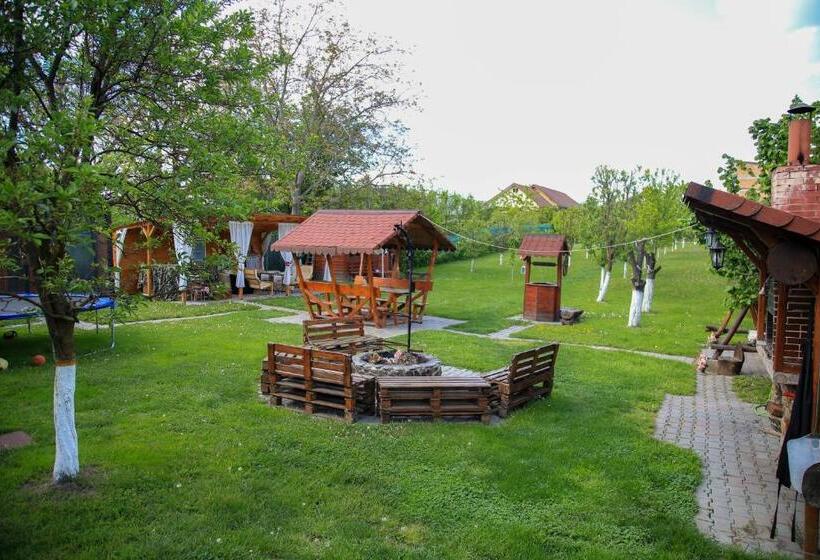 پانسیون House Garden