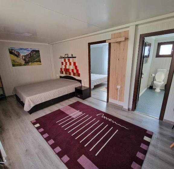 پانسیون House Garden