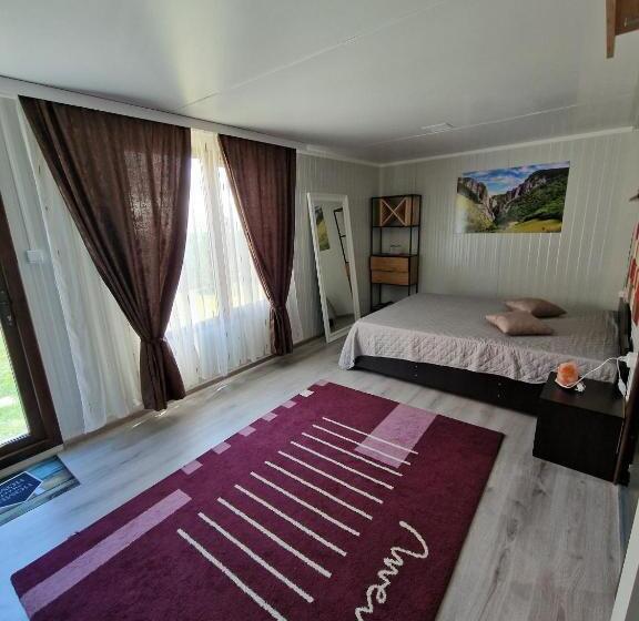 پانسیون House Garden