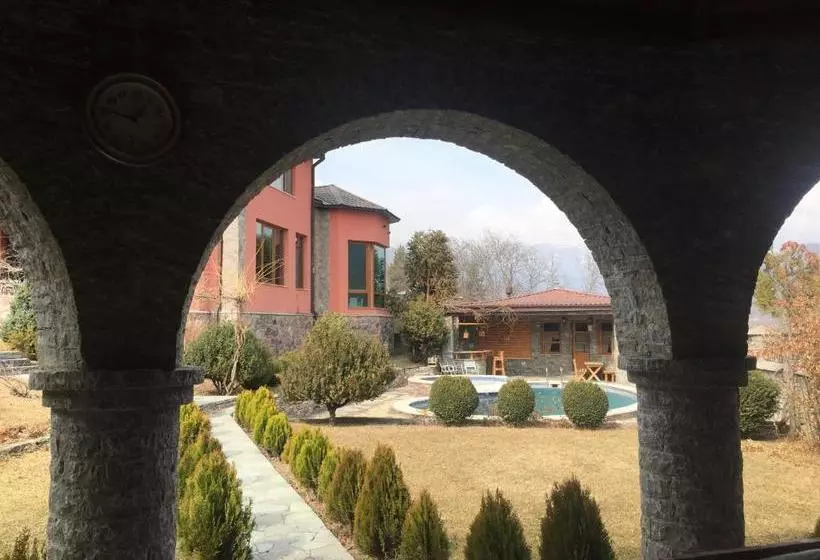 پانسیون Villa Ananuri