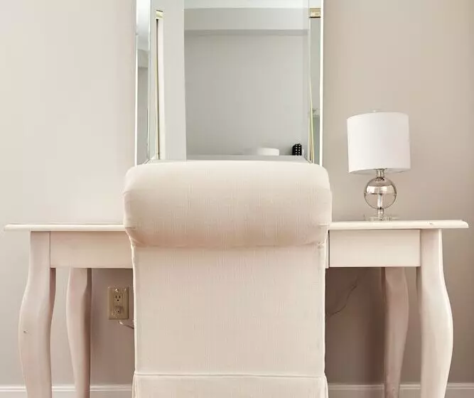 Retkeilymaja Riverrock Inn & Conference Centre