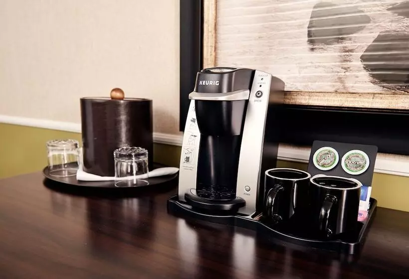 Retkeilymaja Riverrock Inn & Conference Centre