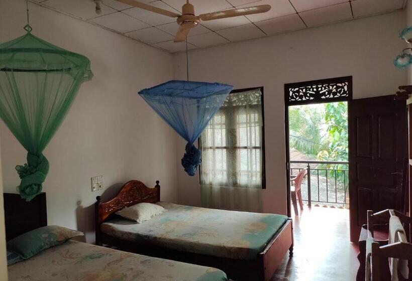 Pansiyon Ancient Tree