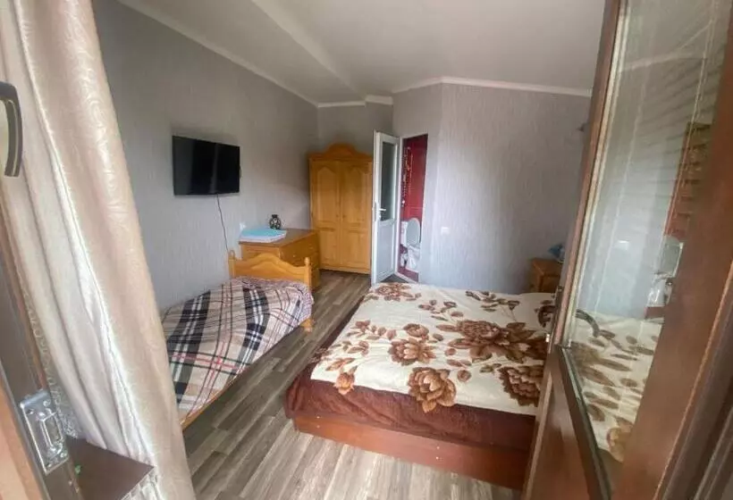 پانسیون Archil And Nino Gigauri Guest House