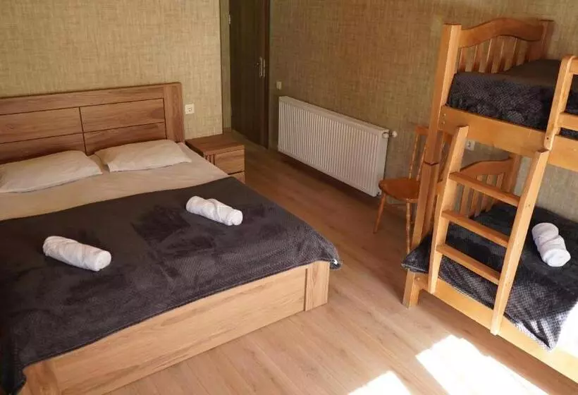 پانسیون Archil And Nino Gigauri Guest House