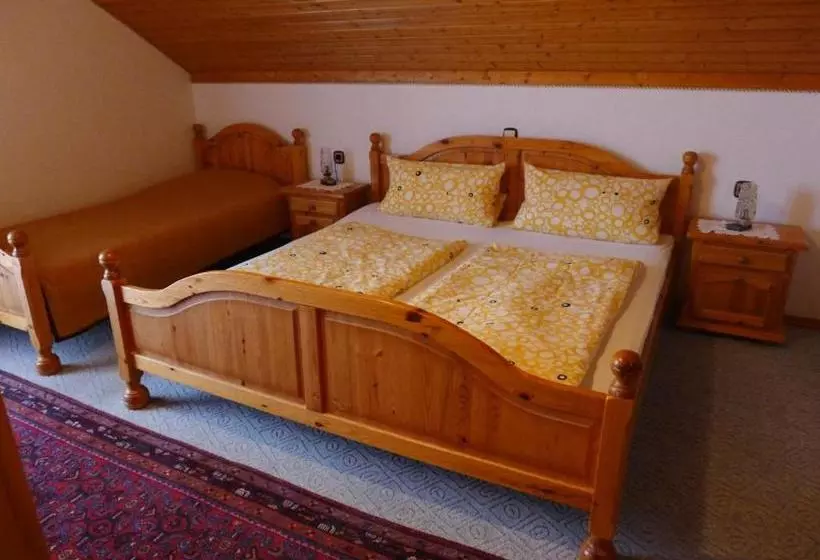 پانسیون Gästehaus Zussner