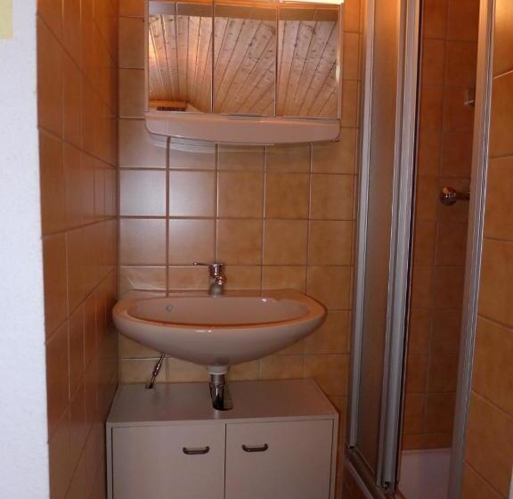 بنسيون Gästehaus Zussner