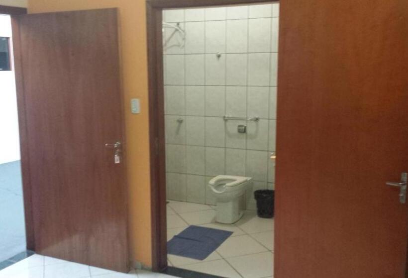 پانسیون Pousada Santa Cecília