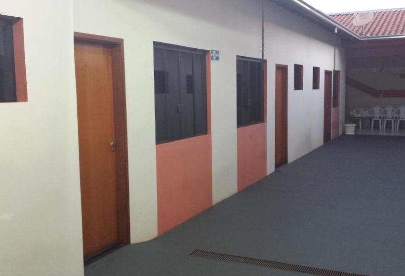 پانسیون Pousada Santa Cecília