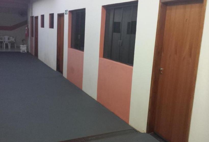 پانسیون Pousada Santa Cecília