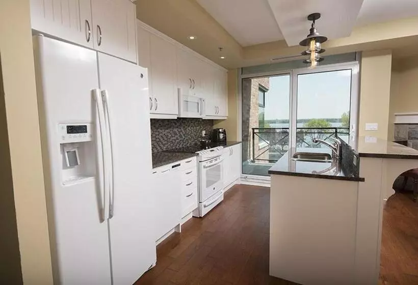 Tall Ships Landing Coastal Resort