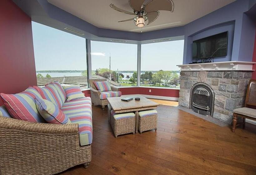 Tall Ships Landing Coastal Resort