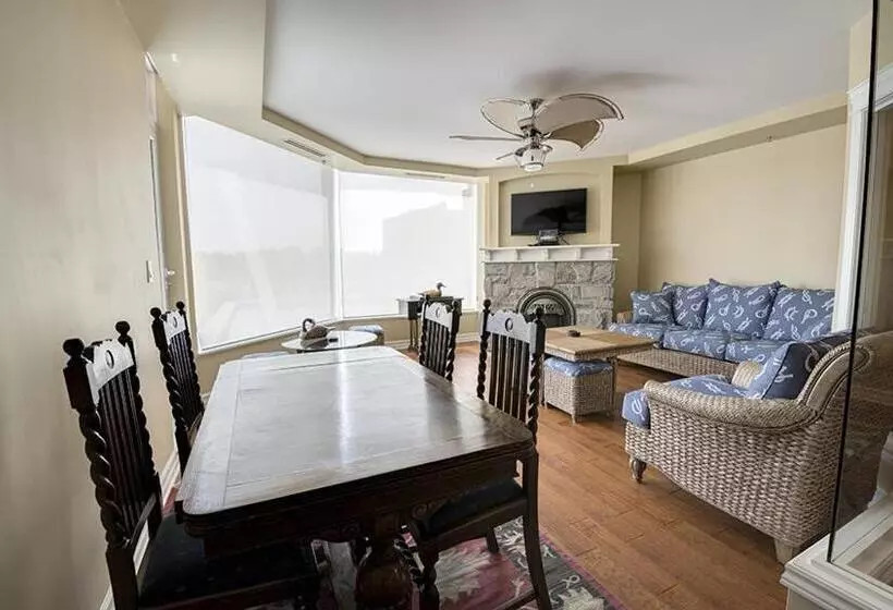 Tall Ships Landing Coastal Resort