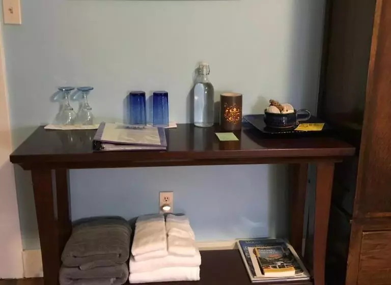 Retkeilymaja Mountain Meadows Inn & Chalet Suites