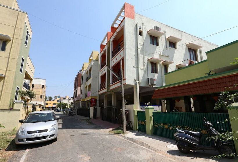 Hostel Oyo 6654 Neighbour Inn