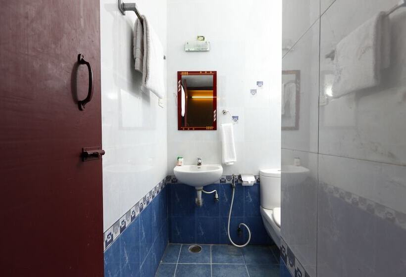 Hostel Oyo 6654 Neighbour Inn