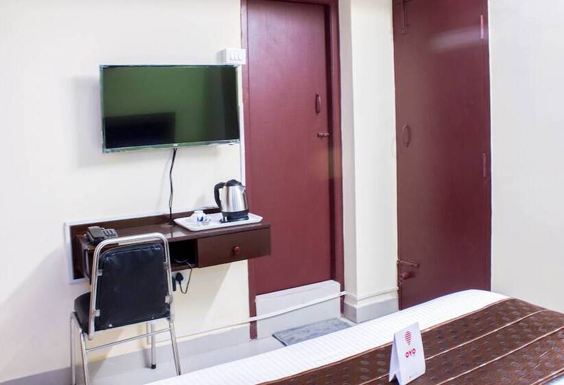 Hostel Oyo 6654 Neighbour Inn