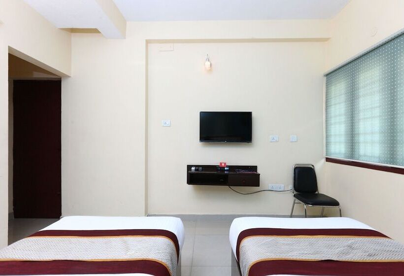 Hostel Oyo 6654 Neighbour Inn