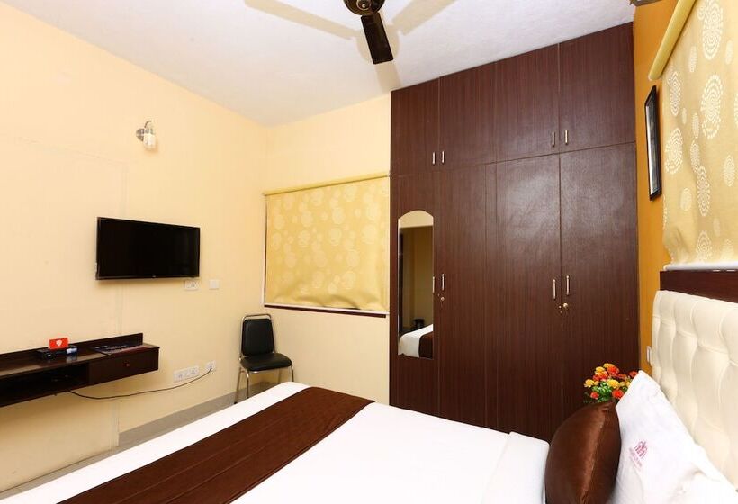 Hostel Oyo 6654 Neighbour Inn