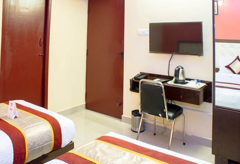 Hostel Oyo 6654 Neighbour Inn