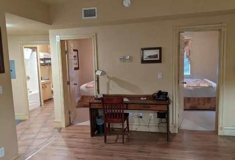 Retkeilymaja Third Mission Heritage Suites