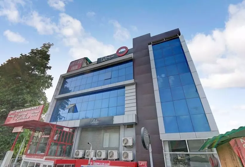 Hotelli Collection O 30079 Indira Nagar