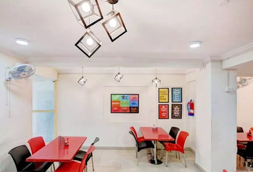 Hotelli Collection O 30079 Indira Nagar