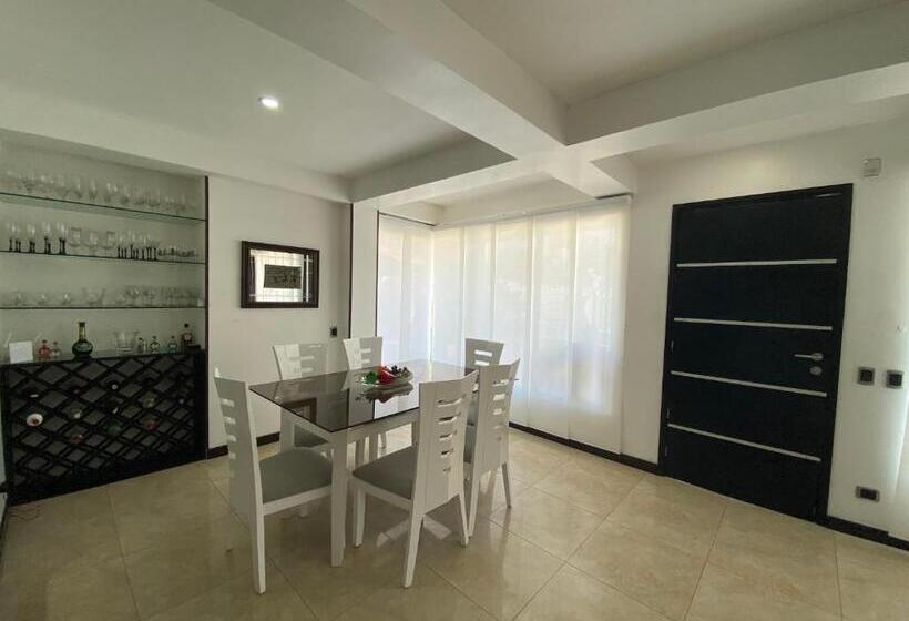 پانسیون Apartamentos Martinez