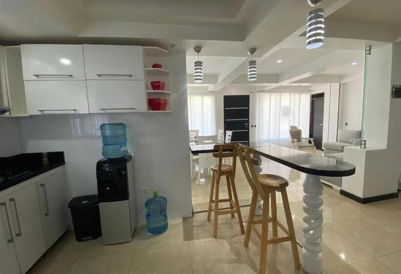 پانسیون Apartamentos Martinez