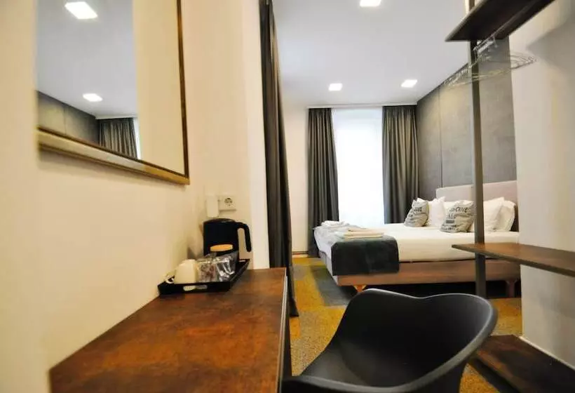 پانسیون Heritage Hotel Petrakija