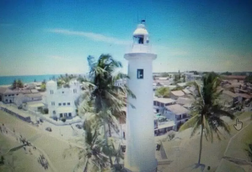 ペンション White House