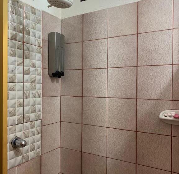 بنسيون Casa De Huespedes Milena