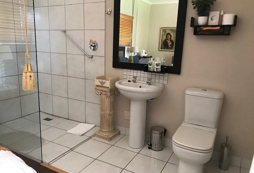 بنسيون Tuscana Villa Guesthouse