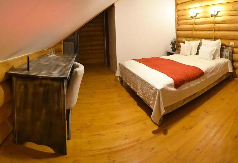 هتل Domeniul Haiducilor Bucovina