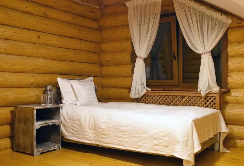 هتل Domeniul Haiducilor Bucovina