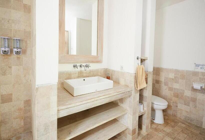 ペンション Blue Marlin Dive Gili Air