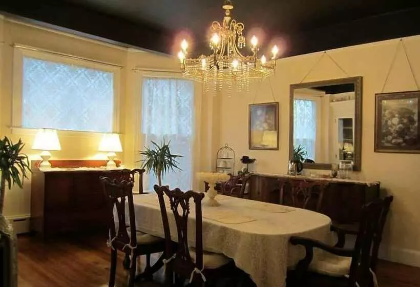 پانسیون The Julietta House