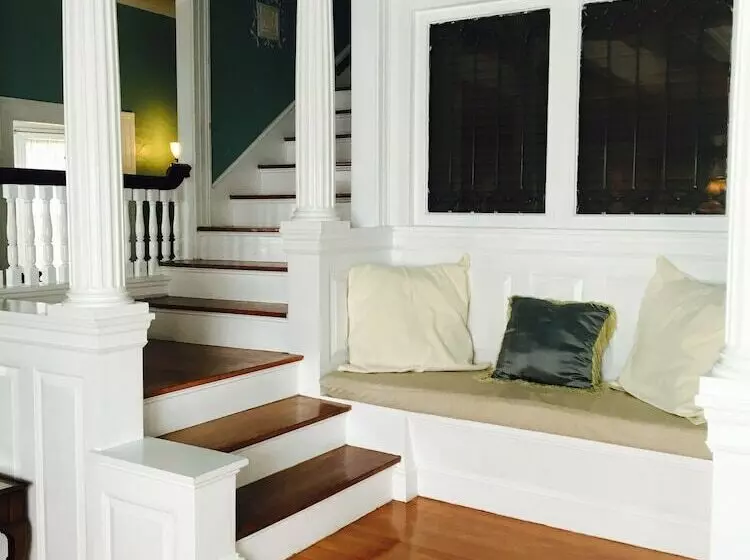 پانسیون The Julietta House