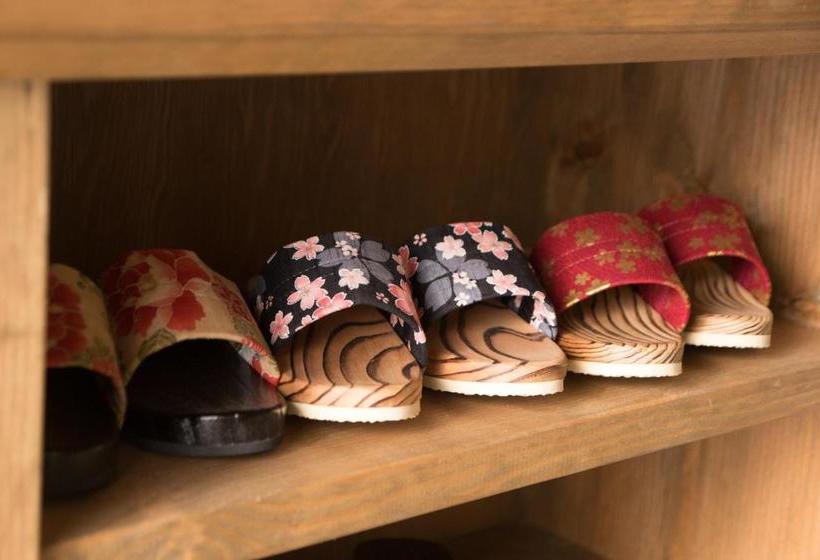 بنسيون Kyoyado Yaezakura